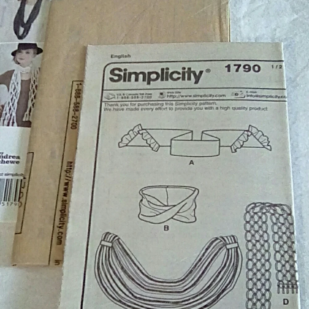 Simplicity 1790 Scarves in 4 Styles new and uncut